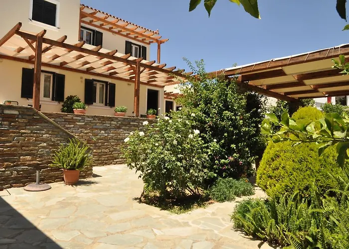 Handakas Studios